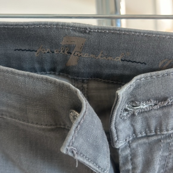 Jeans - Picture 2 of 3